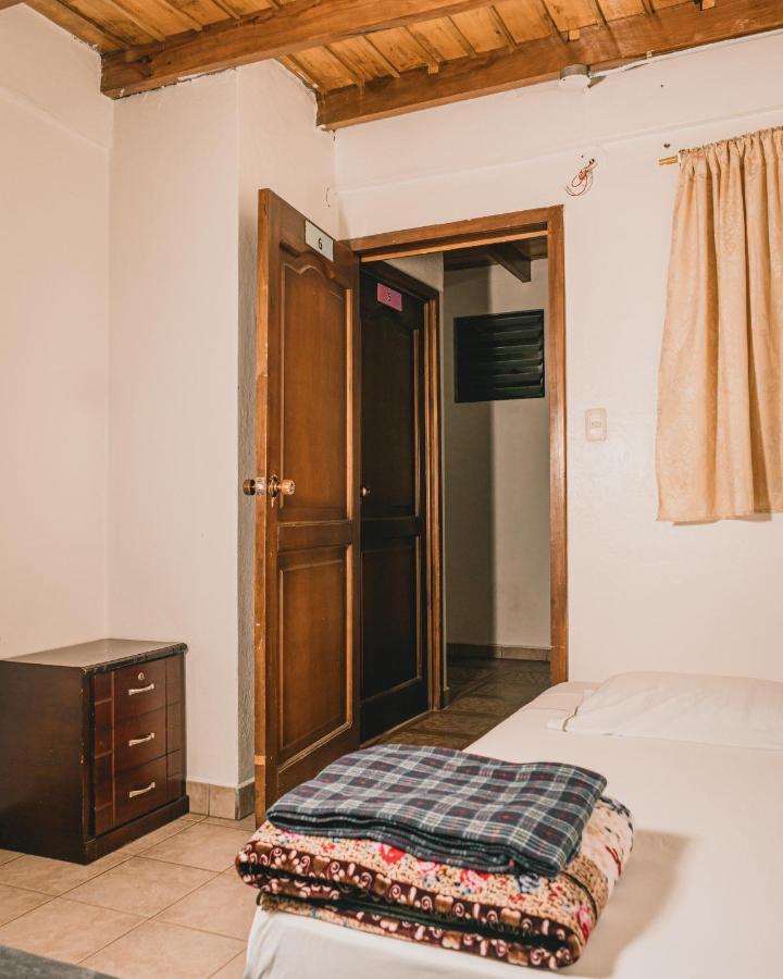 Wild Incas Hostel Cuenca Luaran gambar